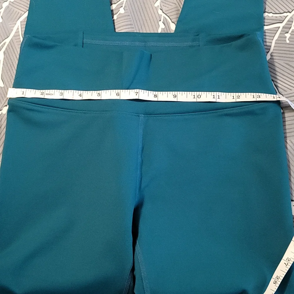 Fabletics leggings - Picture 2 of 6